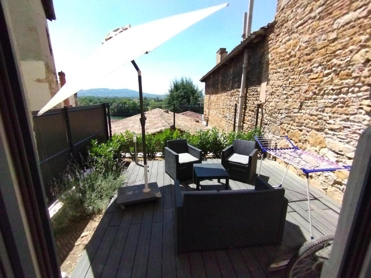 Apartamento Trévoux: loft ravissant avec terrasse Exterior foto