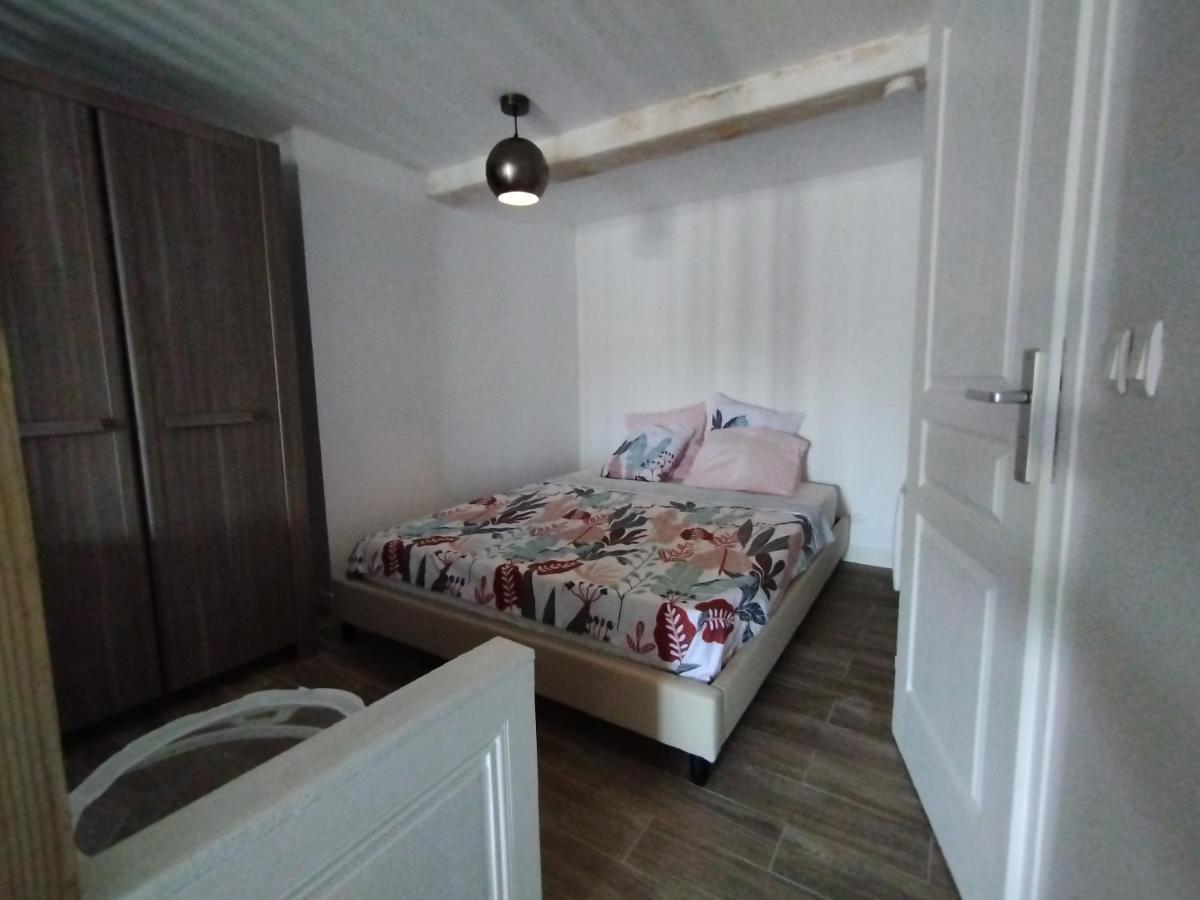 Apartamento Trévoux: loft ravissant avec terrasse Exterior foto